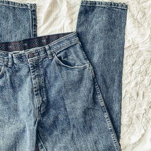 CLASSIC VINTAGE WRANGLER HIGH WAISTED JEANS
